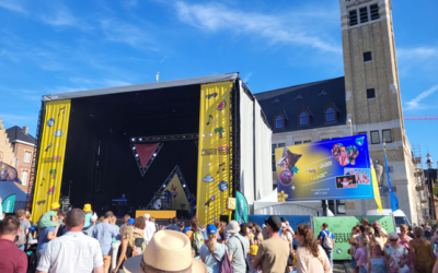 Groot scherm voor Ketnet Zomertour